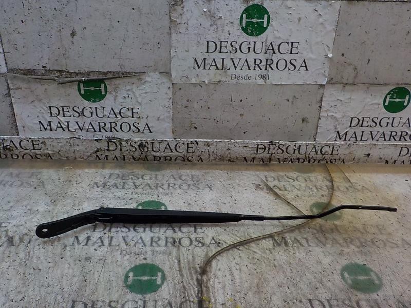 Recambio de brazo limpia delantero derecho para citroën ds3 1.2 12v vti referencia OEM IAM 6429HG  