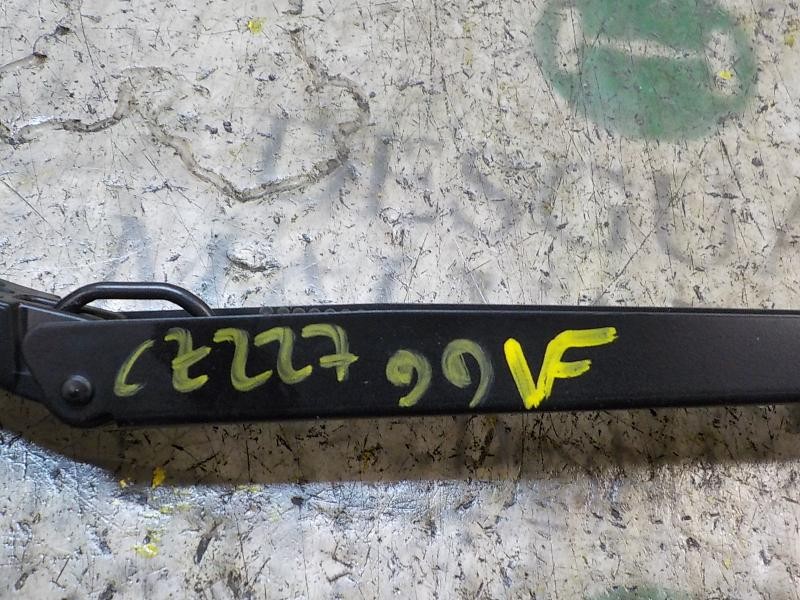 Recambio de brazo limpia delantero derecho para citroën ds3 1.2 12v vti referencia OEM IAM 6429HG  