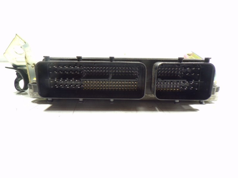 Recambio de centralita motor uce para toyota prius+ advance referencia OEM IAM 8966047730 8966147C20 