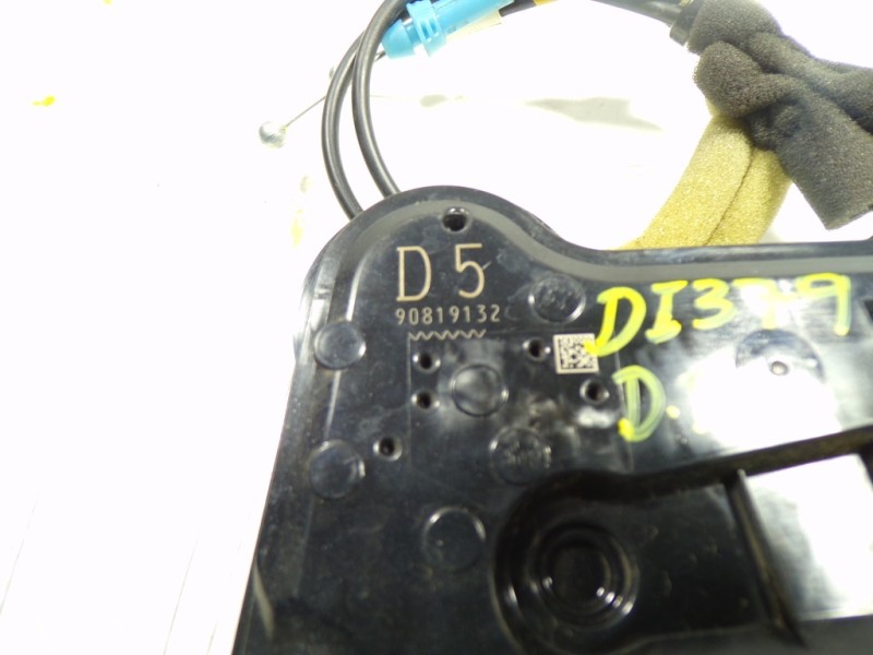 Recambio de cerradura puerta delantera derecha para toyota prius+ advance referencia OEM IAM 6903062010 90819132 90819132