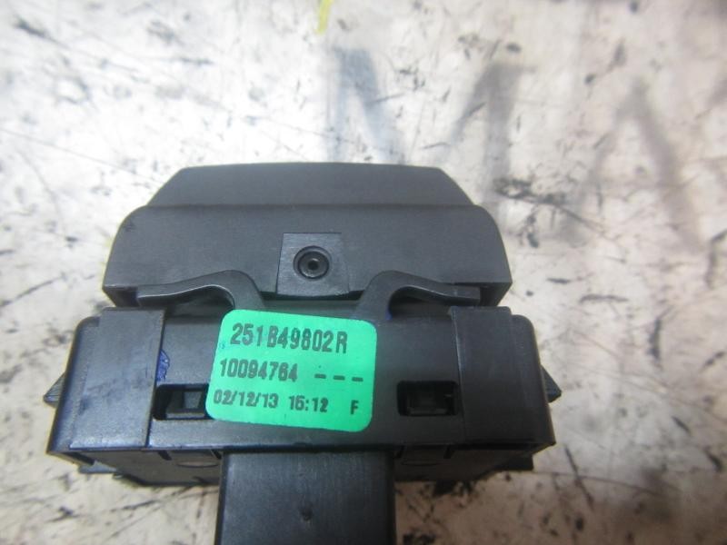 Recambio de modulo electronico para dacia logan ambiance referencia OEM IAM 251B49802R 251B49802R 