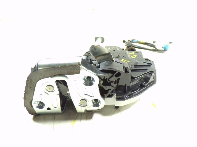 Recambio de cerradura puerta trasera derecha para toyota prius+ advance referencia OEM IAM 6905048060 9081909 9081909