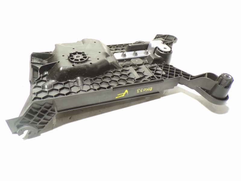 Recambio de moldura para seat leon (kl1) 1.0 tsi referencia OEM IAM 5WA915331 5WA915331 