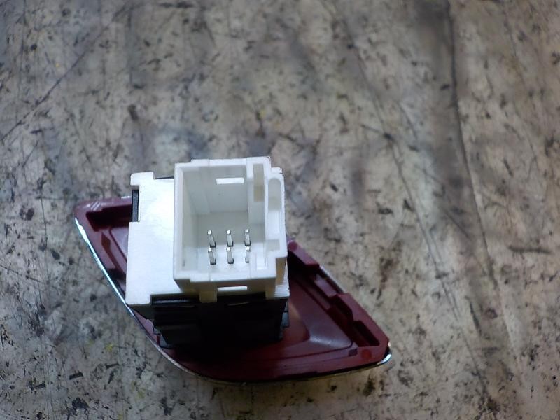 Recambio de warning para citroën ds3 1.2 12v vti referencia OEM IAM 6490CY  