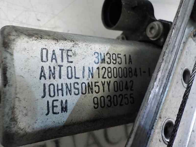 Recambio de elevalunas delantero izquierdo para dacia sandero básico referencia OEM IAM 8200733829  