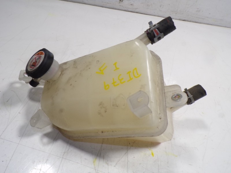 Recambio de deposito expansion para toyota prius+ advance referencia OEM IAM 1648028080 1648028080 