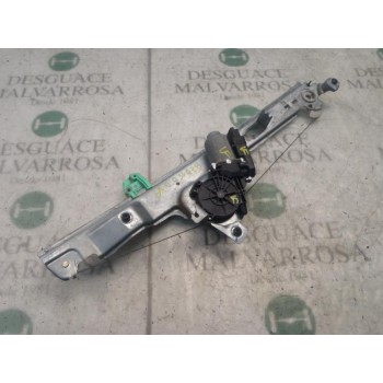 ELEVALUNAS DELANTERO DERECHO 