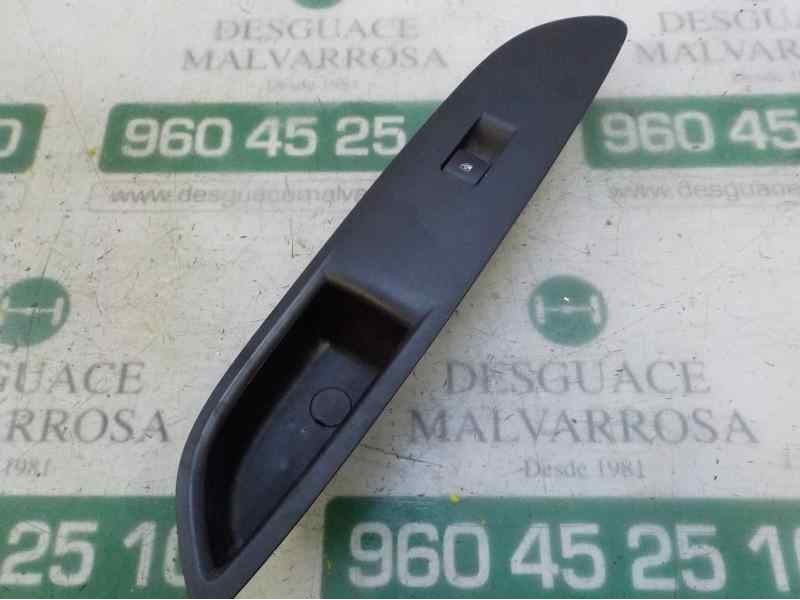 Recambio de mando elevalunas delantero derecho para opel mokka x 1.6 cdti dpf referencia OEM IAM 22915102  