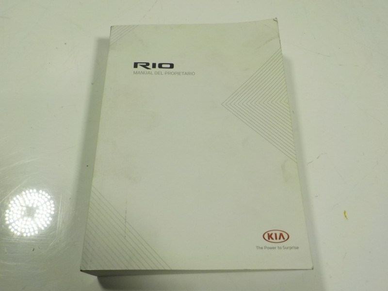 Recambio de moldura para kia rio (yb) 1.2 cat referencia OEM IAM  MH80SE12E 