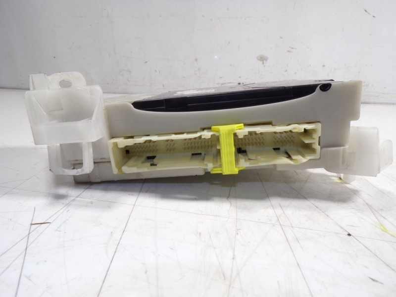 Recambio de modulo electronico para toyota prius+ advance referencia OEM IAM 8273047550 8273047550B 