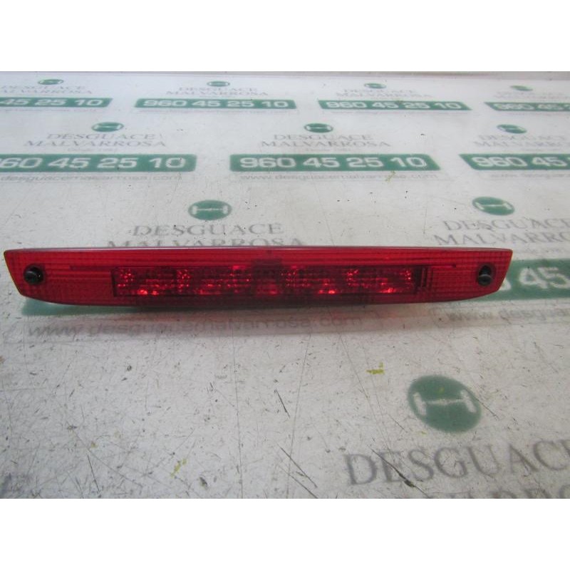 Recambio de piloto trasero central para ford focus lim. (cb4) 1.8 tdci turbodiesel cat referencia OEM IAM   