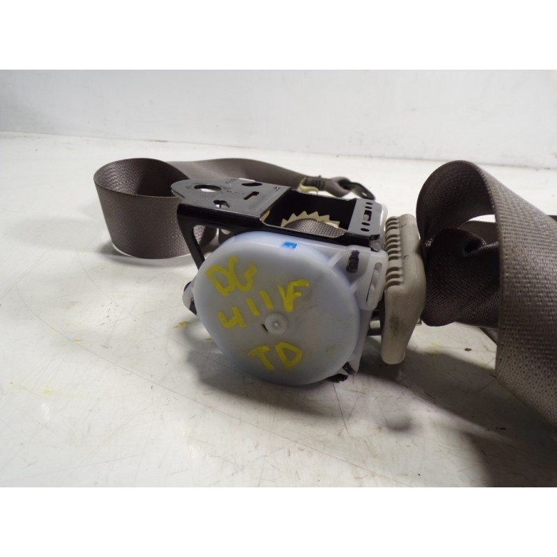 Recambio de cinturon seguridad trasero derecho para nissan micra (k13) 1.2 cat referencia OEM IAM 888441HB1A C71085 C71085