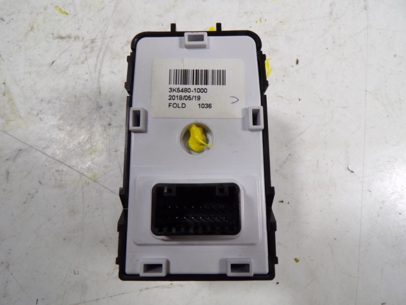 Recambio de mando retrovisor para hyundai kona 1.6 crdi cat referencia OEM IAM 93530J9100 3K54801000 3K54801000