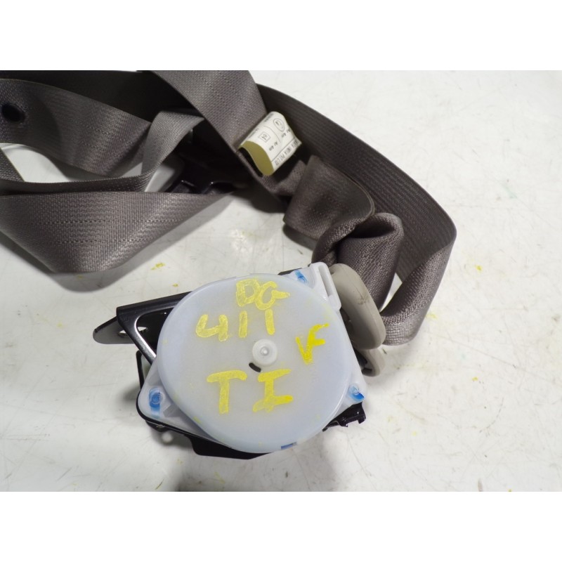 Recambio de cinturon seguridad trasero izquierdo para nissan micra (k13) 1.2 cat referencia OEM IAM 888451HB1A C71086 C71086