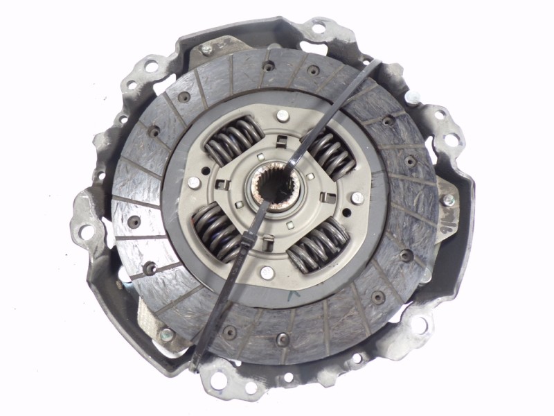 Recambio de kit embrague para nissan micra (k13) 1.2 cat referencia OEM IAM 301001HC0D  