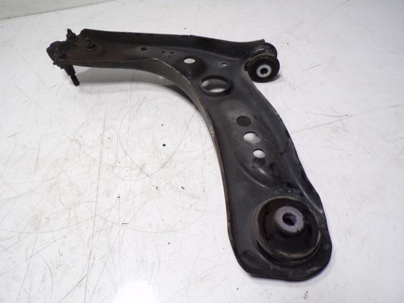 Recambio de brazo suspension inferior delantero derecho para seat leon (5f1) 1.6 tdi referencia OEM IAM 5Q0407152R  