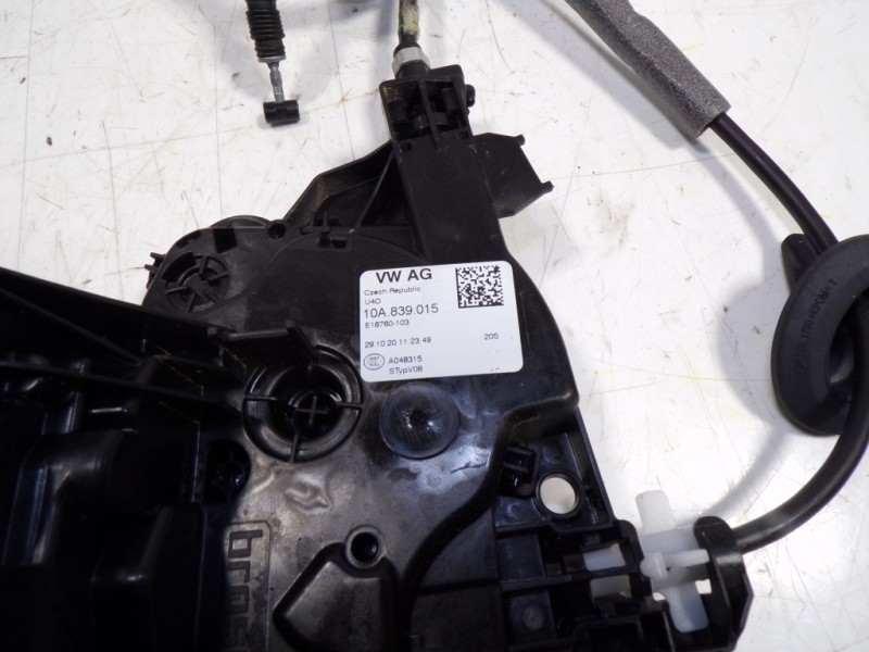 Recambio de cerradura puerta trasera izquierda para volkswagen id.3 (e11) pro 1st referencia OEM IAM 10A839015 10A839015 
