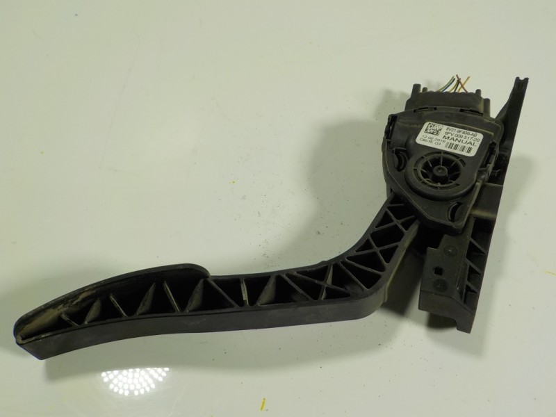 Recambio de potenciometro pedal para ford transit courier 1.5 tdci cat referencia OEM IAM 2120072 8V219F836AB 