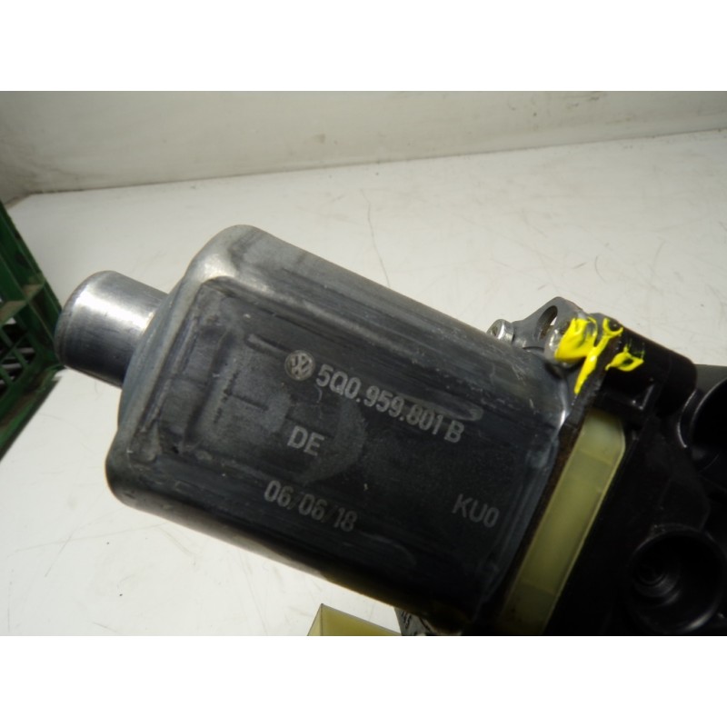Recambio de motor elevalunas delantero izquierdo para seat leon (5f1) 1.6 tdi referencia OEM IAM 5Q0959801B 5Q0959801B 