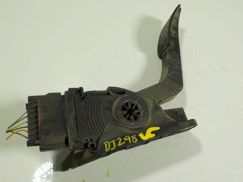 Recambio de potenciometro pedal para ford transit courier 1.5 tdci cat referencia OEM IAM 2120072 8V219F836AB 