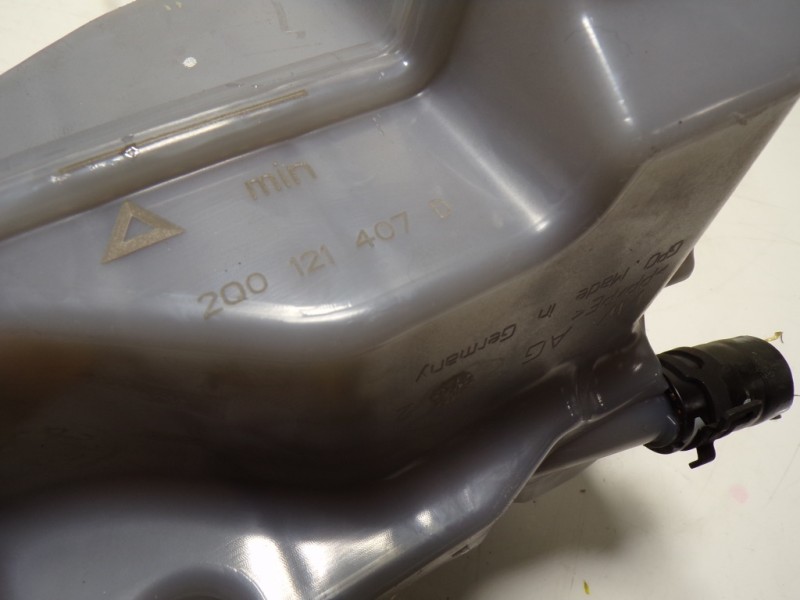 Recambio de deposito expansion para audi a1 sportback (gba) 1.0 tfsi referencia OEM IAM 2Q0121407D 2Q0121407D 