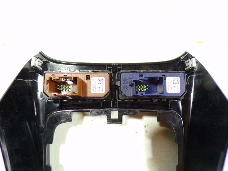 Recambio de modulo electronico para opel crossland x 1.2 referencia OEM IAM 39057454  03548010101