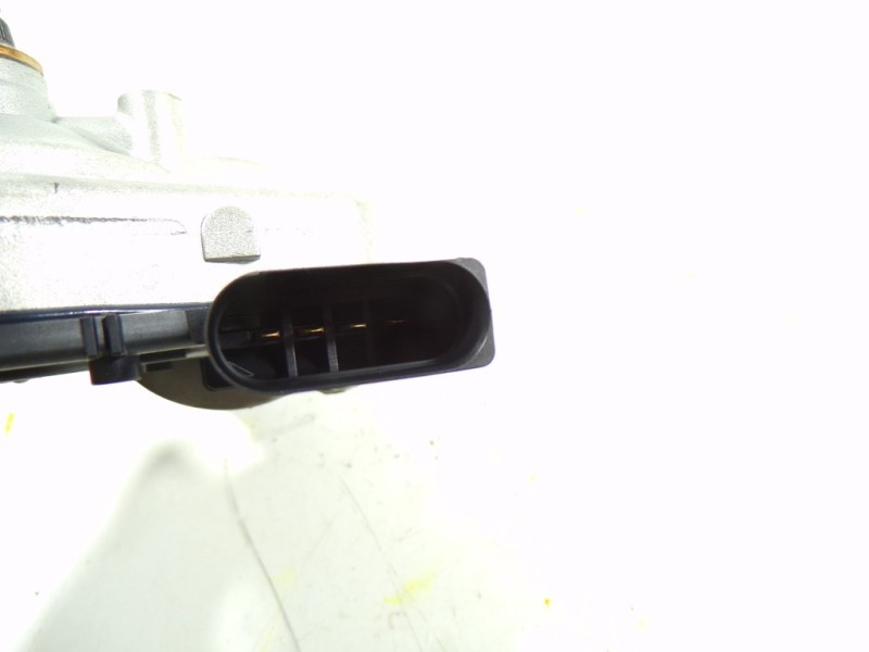 Recambio de motor limpia delantero para opel crossland x 1.2 referencia OEM IAM 39109362  0390243677