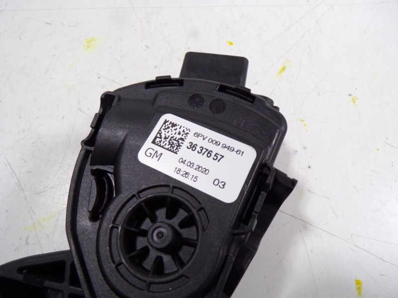 Recambio de potenciometro pedal para opel crossland x 1.2 referencia OEM IAM 3637657 3637657 6PV00994961