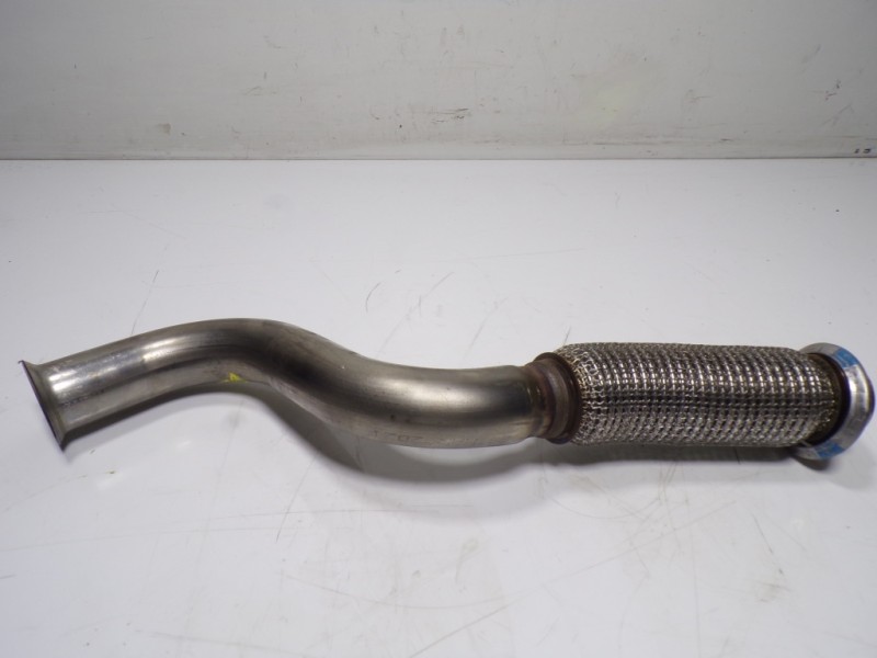 Recambio de salida colector para toyota proace city 1.5 dci referencia OEM IAM  9812592980 