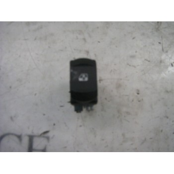 MANDO ELEVALUNAS TRASERO DERECHO 