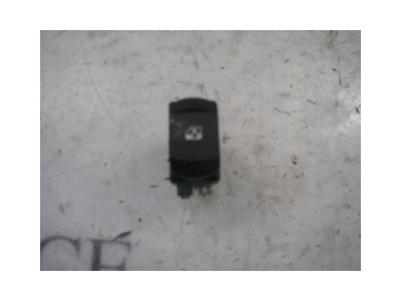 Recambio de mando elevalunas trasero derecho para renault megane ii berlina 5p confort dynamique referencia OEM IAM   
