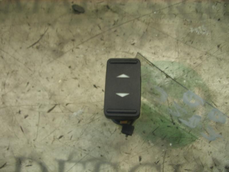 Recambio de mando elevalunas delantero derecho para ford focus berlina (cap) trend referencia OEM IAM   