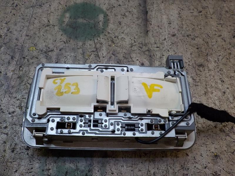 Recambio de piloto interior para peugeot bipper 1.4 hdi referencia OEM IAM   