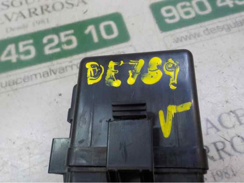 Recambio de caja reles / fusibles para kia carens (un) 2.0 crdi referencia OEM IAM   