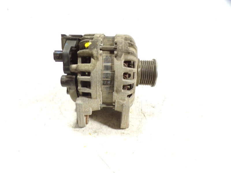 Recambio de alternador para renault captur 0.9 tce referencia OEM IAM 231002854R 231002854R F000BL0BF