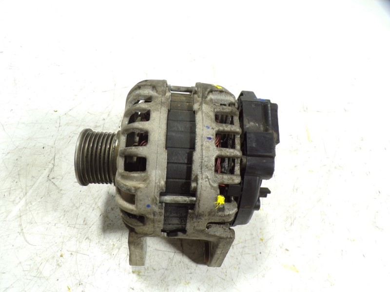 Recambio de alternador para renault captur 0.9 tce referencia OEM IAM 231002854R 231002854R F000BL0BF
