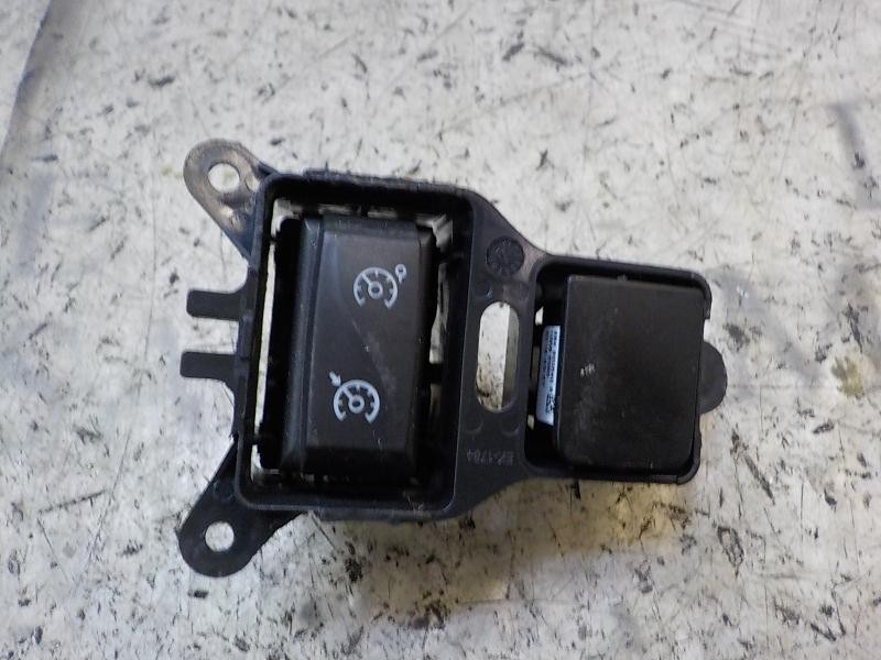 Recambio de modulo electronico para renault clio iv 0.9 referencia OEM IAM 255502964R  