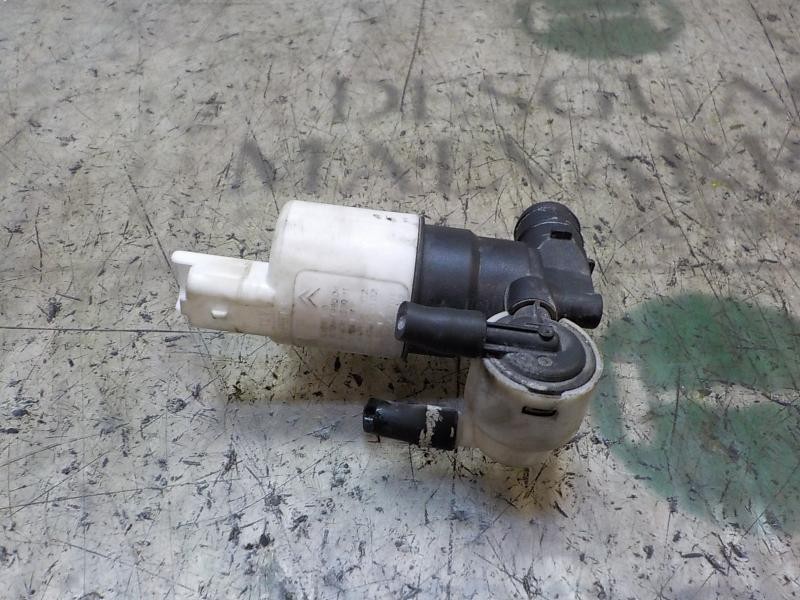 Recambio de bomba limpia para citroën ds4 design referencia OEM IAM 643492  