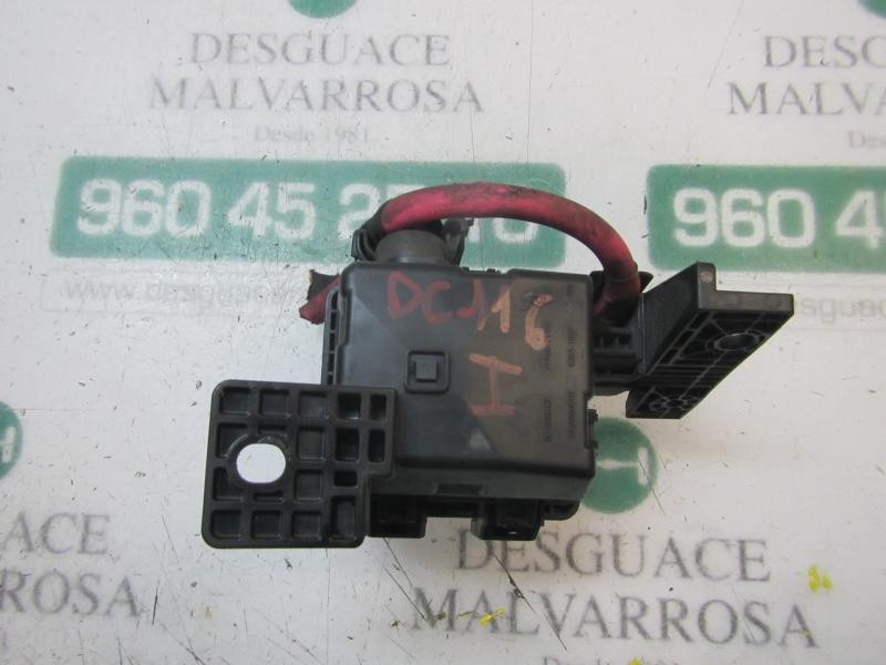 Recambio de caja reles / fusibles para renault megane iii coupe 1.5 dci diesel fap referencia OEM IAM   