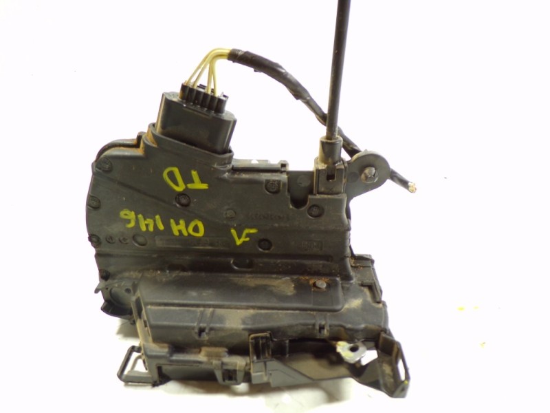 Recambio de cerradura puerta trasera derecha para renault captur 0.9 tce referencia OEM IAM 805027072R 805027072R 