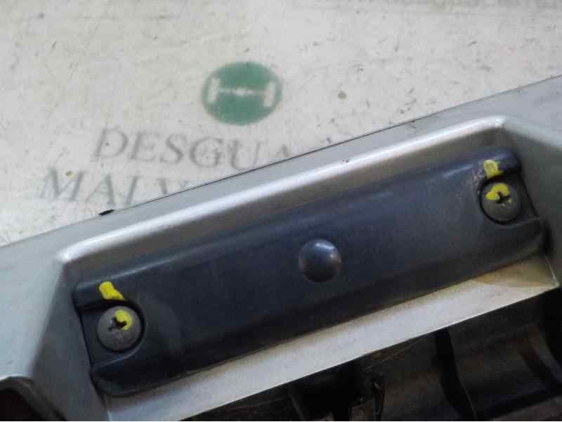 Recambio de maneta porton para kia carens (un) 2.0 crdi referencia OEM IAM   