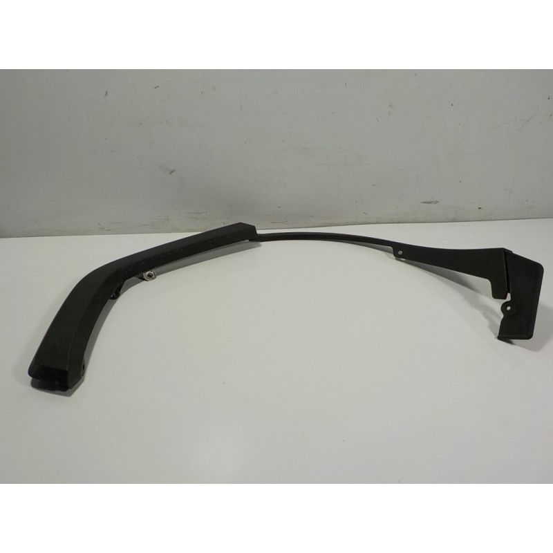 Recambio de aletin trasero derecho para toyota rav4 hybrid fwd referencia OEM IAM 7560542160 7587342010 