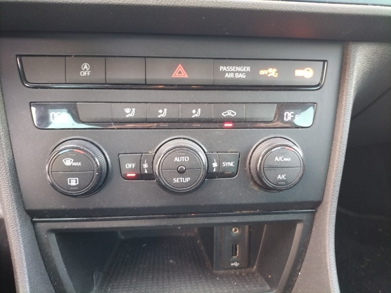 Recambio de mando climatizador para seat leon (5f1) 1.6 tdi referencia OEM IAM 5F0907044P1QB 5F0907044P 