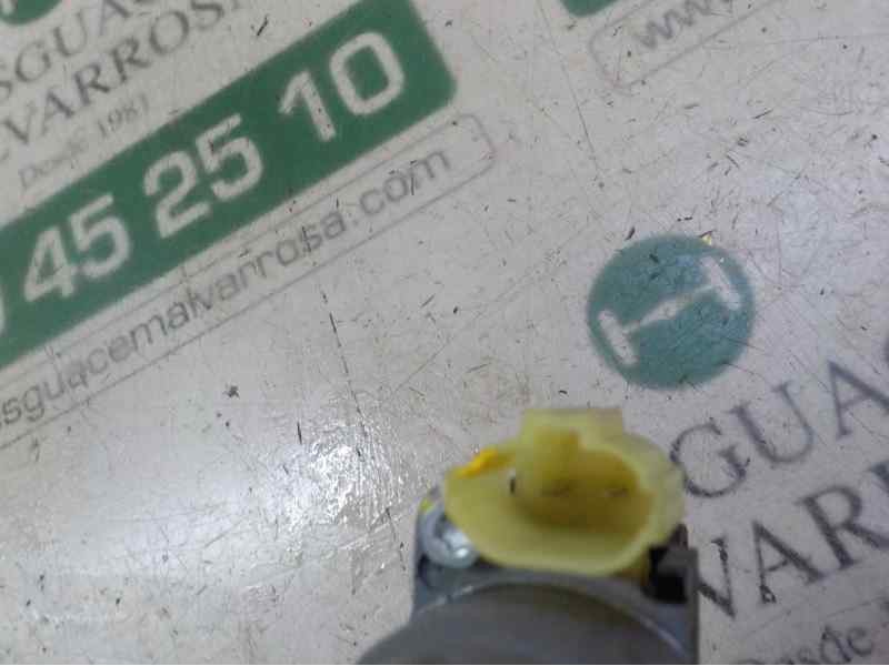 Recambio de motor elevalunas delantero izquierdo para kia carens (un) 2.0 crdi referencia OEM IAM   