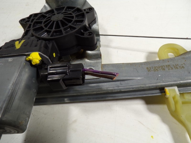 Recambio de elevalunas trasero izquierdo para renault captur 0.9 tce referencia OEM IAM 827012973R 12800147201D 12800147201D