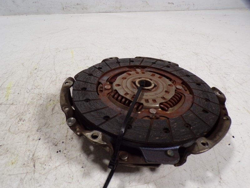 Recambio de kit embrague para renault captur 0.9 tce referencia OEM IAM 302053302R  