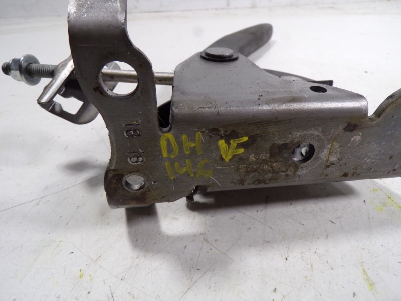 Recambio de palanca freno de mano para renault captur 0.9 tce referencia OEM IAM   