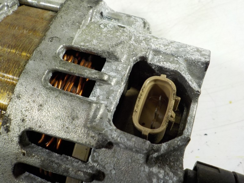 Recambio de alternador para mazda cx-7 (er) active referencia OEM IAM  A2TJ0681 