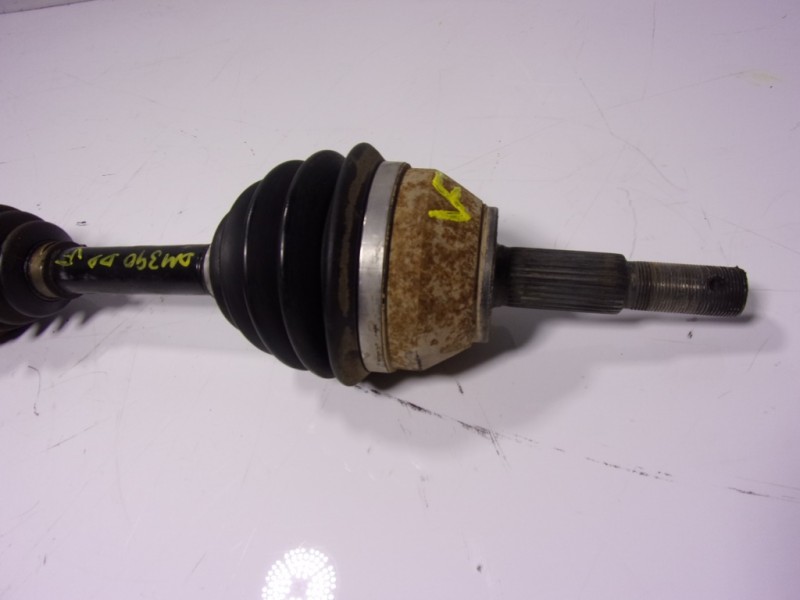 Recambio de transmision derecha para nissan navara pick-up (d40m) 2.5 dci cat referencia OEM IAM 39100EB300  