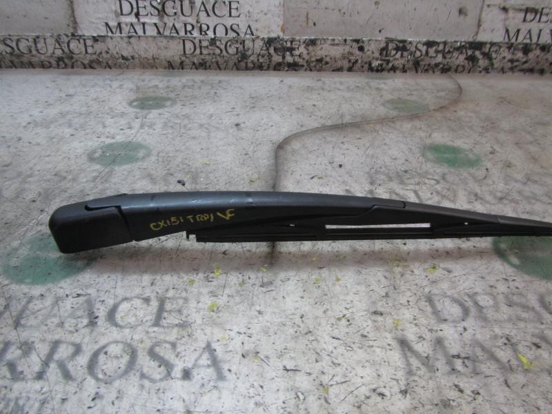 Recambio de brazo limpia trasero para kia cee´d sporty wagon concept referencia OEM IAM 988111H000  